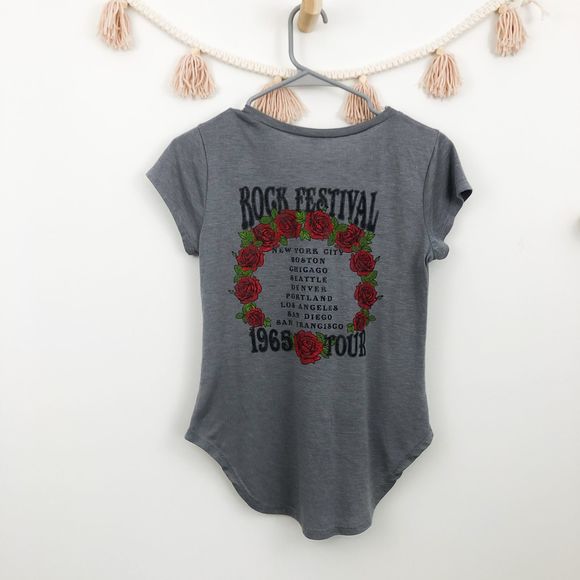 True Craft Grey Lace Up Band Tour Graphic Tee Sz S - Picture 2 of 6